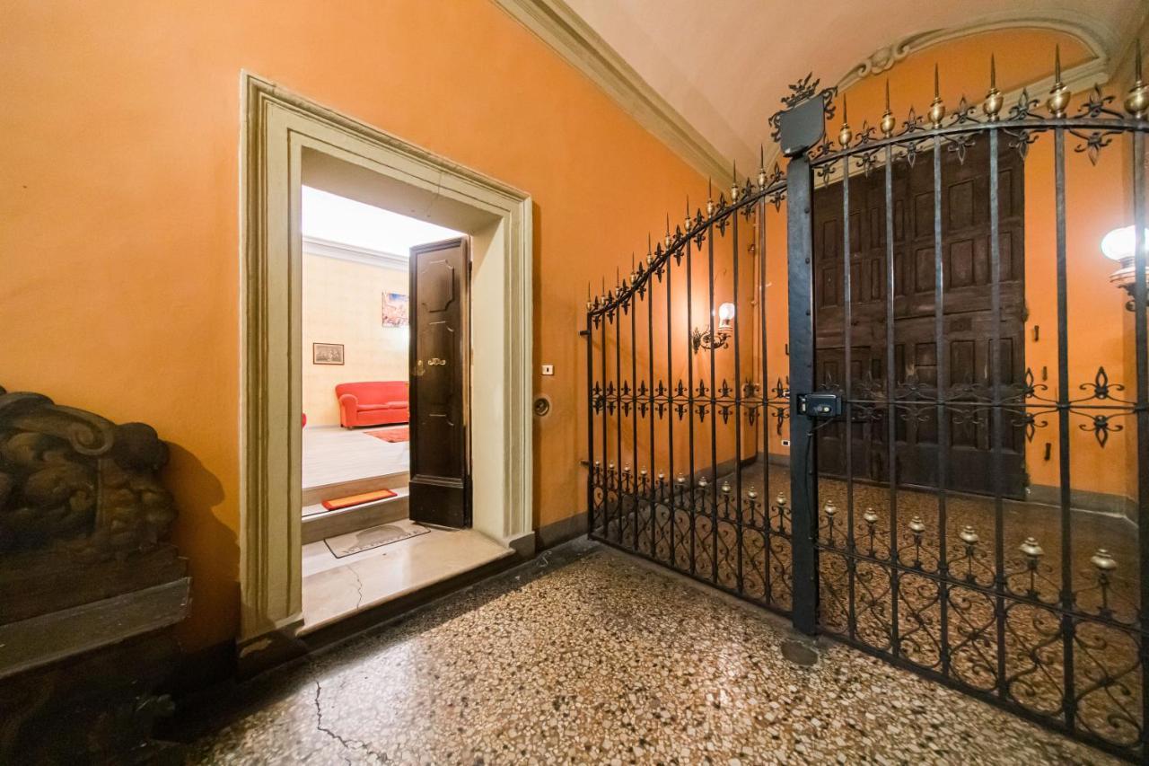 Lussuoso Appartamento Nel Cuore Di Bologna Exterior foto
