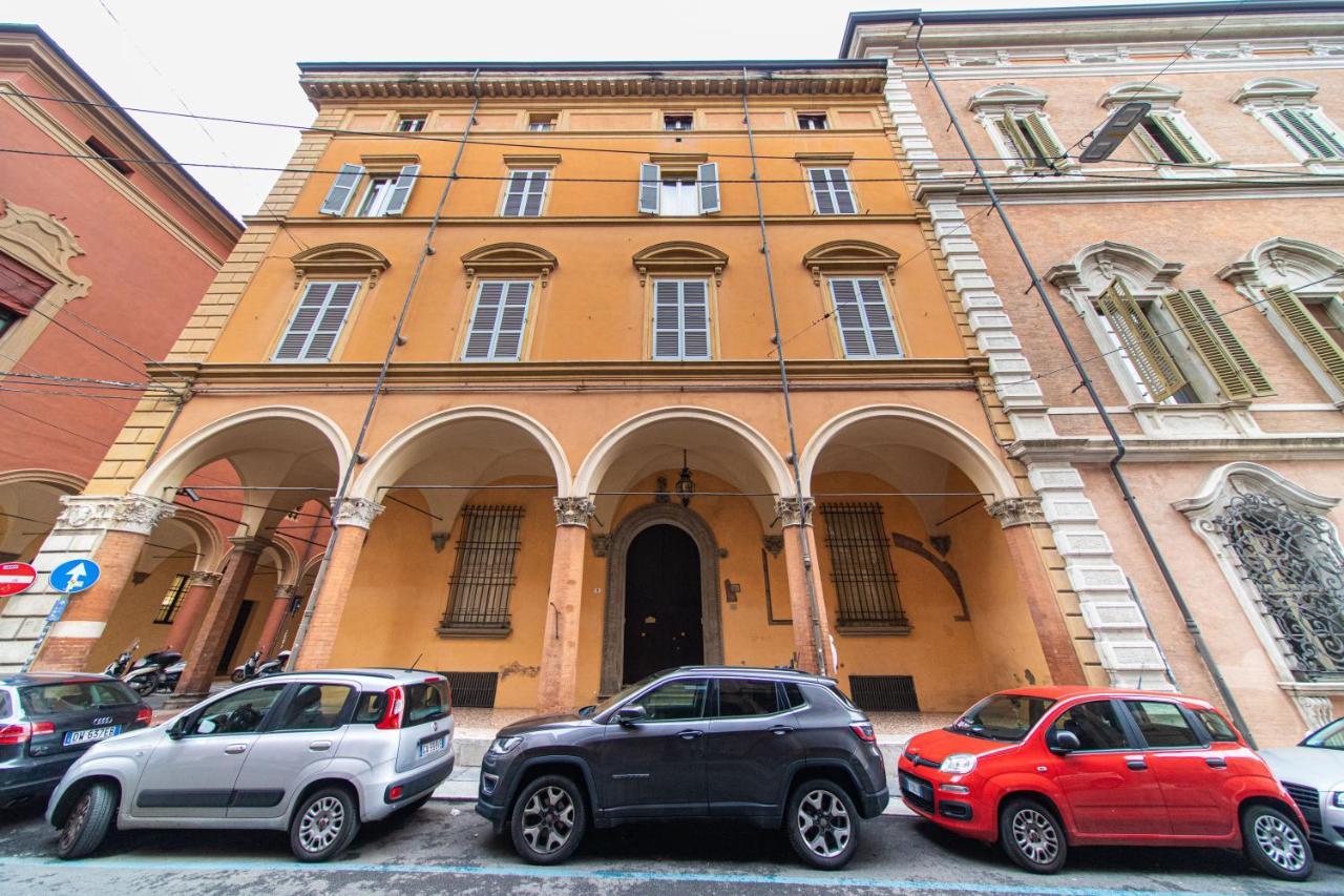 Lussuoso Appartamento Nel Cuore Di Bologna Exterior foto